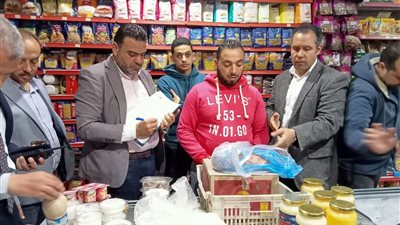 بغرامات قيمتها 70 ألف جنيه.. حملات رقابية مكثفة بمحافظة الإسكندرية على الأسواق