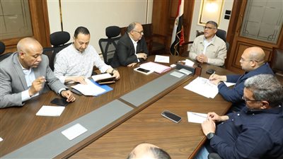 محافظ الجيزة: إنشاء قاعدة بيانات شاملة تضم جميع الإمكانات والتحديات بمنظومة النظافة