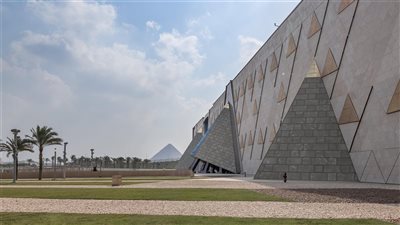 استعدادًا للافتتاح الرسمي للمتحف المصري الكبير