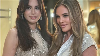 آمال ماهر تحتفي بنيكول سابا في حفلها بدبي وسط تصفيق حار من الجمهور