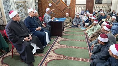 وكيل أوقاف بالفيوم يلتقي أئمة والعاملين بإدارتي بندرأول وثان لمناقشة تطوير العمل الدعوي والإداري