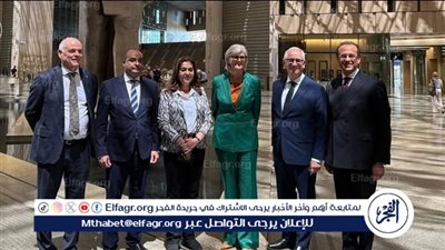 تفاصيل جولة سياحية لوزيرة التنمية المحلية ترافقها حاكم كومنولث استراليا بمنطقة الأهرامات 