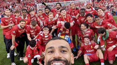 صلاح يعلق على تمديد عقده مع ليفربول.. ويكشف السبب وراء احتفاله بالتقاط الصور التذكارية