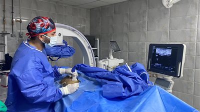 تدخل نادر لأول مرة بمستشفى الزقازيق العام..إنقاذ حياة مريض بجلطة وريدية حادة 