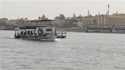 محافظ الأقصر يعلن إستئناف حركة الملاحة النهريه بالأقصر.. بعد إستقرار حالة الطقس