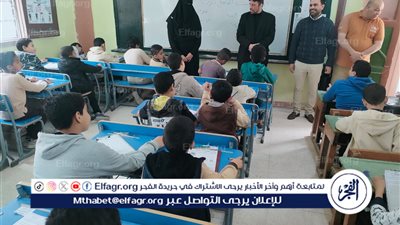 رئيس منطقة مطروح الأزهرية يتفقد سير امتحانات المهام الأدائية بالمعاهد الابتدائية