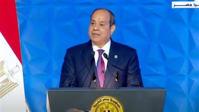 عاجل| الرئيس السيسي يعلن توقيعه على قانون العمل الجديد