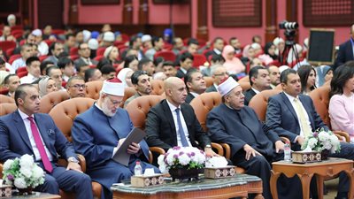 عبد اللطيف: نؤمن بأن العمل التطوعي يمثل فلسفة متكاملة في بناء حياة الإنسان