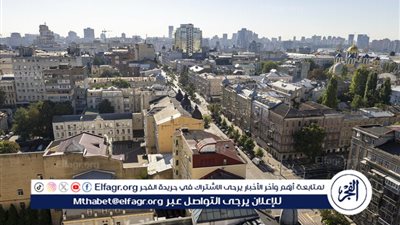  كييف: اعتقال مسنة ارتدت قبعة عليها نجمة الجيش الروسي