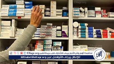 «العقاقير الطبية».. تتحول لمحل بقالة ومشروع للتربح على حساب المواطن 