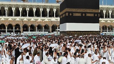 السعودية تعلن ضوابط جديدة لموسم حج 2025: منع تسكين غير الحاصلين على تصاريح