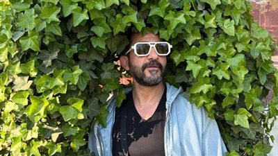 صورة مضحكة.. أحمد حلمي يمازح جمهوره في أحدث ظهور 