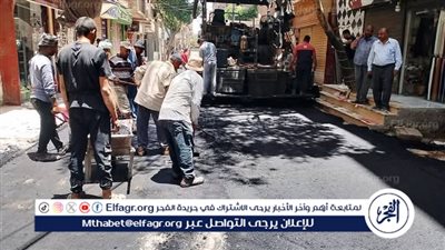 محافظ أسيوط يتابع أعمال الرصف بشارع مجلس المدينة بالبداري 