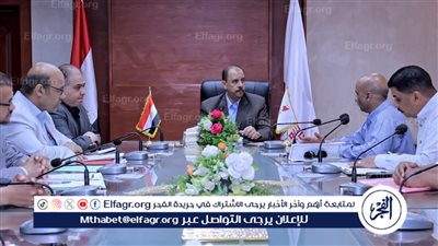 محافظ سوهاج:يعقد اجتماعًا لمتابعة مشروعات الرصف ووضع جدول زمني