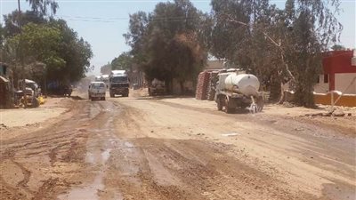 تكثيف جهود النظافة العامة ورفع التراكمات والمخلفات بالأحياء بأسوان