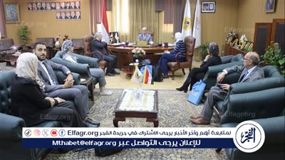 جامعة المنصورة تتبنّى أدوات الذكاء الاصطناعي في تدريس اللغة الإنجليزية بشراكة عالمية