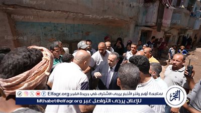محافظ أسيوط يتفقد منطقة المصلة بحى غرب ويوجه بحل عاجل لمشكلة الصرف الصحي
