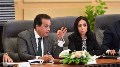 “عبدالغفار” يترأس اجتماع اللجنة الوزارية لوضع محددات العدالة الاجتماعية لاستحقاق الدعم