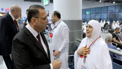 الداخلية تعلن عن بدء مغادرة أول فوج من حجاج القرعة إلى الأراضى المقدسة