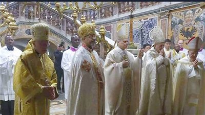 البابا لاون الرابع عشر يترأس قداس بدء الحبرية بمشاركة بطريرك الأقباط الكاثوليك 