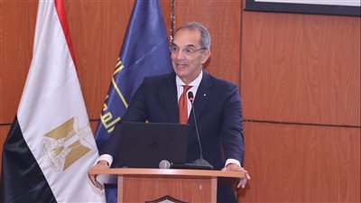 وزير الاتصالات يفتتح فعاليات الاحتفالية السنوية لمبادرة قدوة. تك: مستقبل تمكين المرأة فى عصر التحول الرقمى 2025