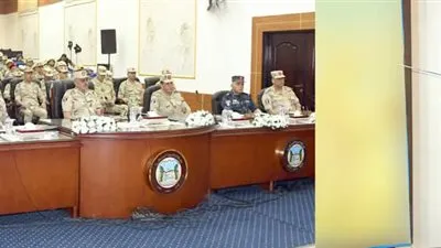 وزير الدفاع والإنتاج الحربي يشهد تنفيذ المرحلة الرئيسية لمشروع مراكز القيادة التعبوي للمنطقة الغربية العسكرية