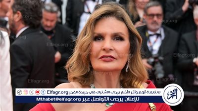 يسرا تهز القلوب برسالة دافئة لأنغام بعد أزمتها الصحية: 