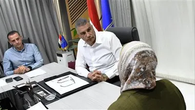 محافظ أسوان: نسعى لحياة كريمة وتحسين مستوى المعيشة