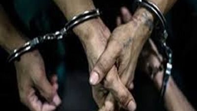  مباحث القرنه بالأقصر تضبط عنصرين إجراميين بالاقالتة تخصصا في تجارة المخدرات