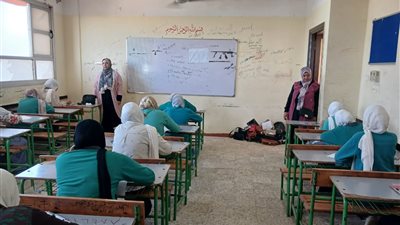 مدير تعليم القليوبية يتابع امتحانات صفوف النقل