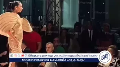 نوال الدجوي تتجاهل أزمة ميراث الأحفاد وتظهر بكامل أناقتها داخل عرض الأزياء السنوي للجامعة