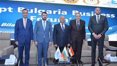 وزير التموين يشارك في 