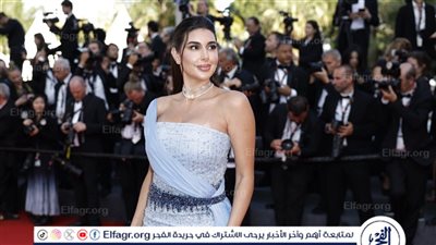 ياسمين صبري تخطف الأنظار على السجادة الحمراء في عرض “The History of Sound” بمهرجان كان