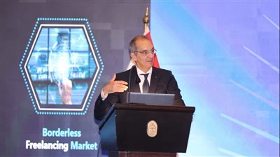وزير الاتصالات: الاستثمار فى تعزيز القدرات الرقمية للدولة وتبنى الذكاء الاصطناعى لبناء مصر الرقمية