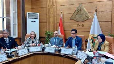 رئيس جامعة بنها: متابعة مستمرة لأعمال الامتحانات وجدول زمني لاحتفالات التخرج