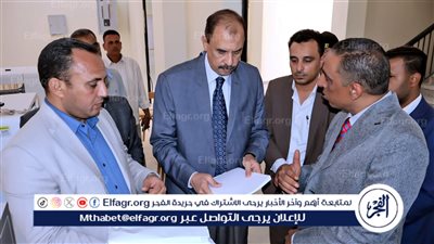 محافظ سوهاج.. يتفقد مجمع الصناعات الحرفية بقرية 