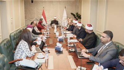 وزير الأوقاف يستقبل مديرة المركز القومي للبحوث الاجتماعية والجنائية 