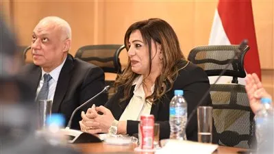 سامية سامي تم تسيير 421 رحلة طيران و180حافلة سياحية هذا الموسم