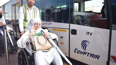 سامية سامي التعامل الفوري مع أي شكاوى أو استفسارات لضمان أعلى درجات الرضا والراحة لحجاج السياحة