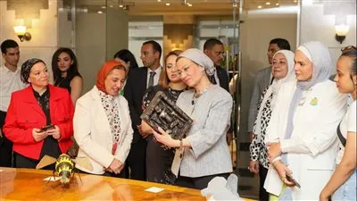 ياسمين فؤاد تفتتح معرض 