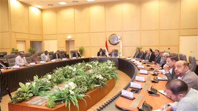 كامل الوزير يبحث التعاون مع السودان في مجالات النقل والتنمية العمرانية