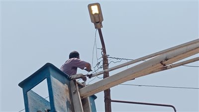 مجلس مدينة العياط ينفذ حملات إنارة ونظافة بالقرى لاستقبال عيد الأضحى المبارك