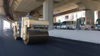رصف وتطوير الطريق أسفل الدائري بمنطقة كفر غطاطي أمام المتحف المصري الكبير