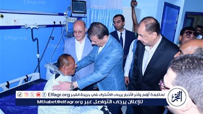 وزير الزراعة ومحافظ سوهاج يطمئنان على الحاله الصحية لمسؤل حماية الأراضى