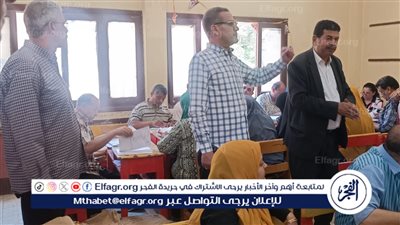 مدير التعليم العام بـ سوهاج يتفقد أعمال تصحيح الشهادة الإعدادية