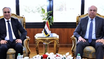 رئيس جهاز حماية المستهلك يلتقي وزير الطيران المدني لبحث سُبل التعاون بين الجانبين