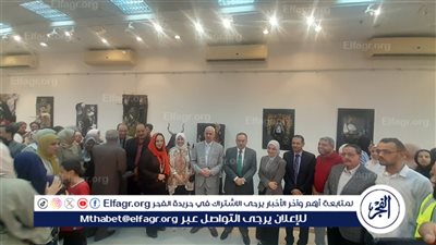 محافظ أسيوط ونائب رئيس الجامعة يفتتحان معرض فنى 