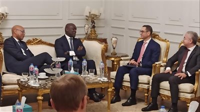 مصر تبحث مع وفد مؤسسة التمويل الدولية (IFC) تعزيز التعاون ودعم أولويات الحكومة