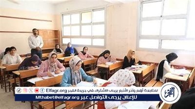 انتظام طلاب الثانوية العامة في قنا لأداء امتحان اللغة العربية 