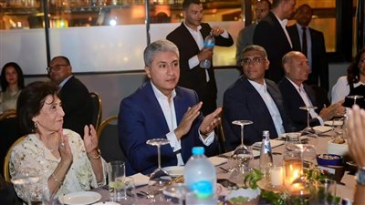 محافظ الجيزة يشهد افتتاح فندق 